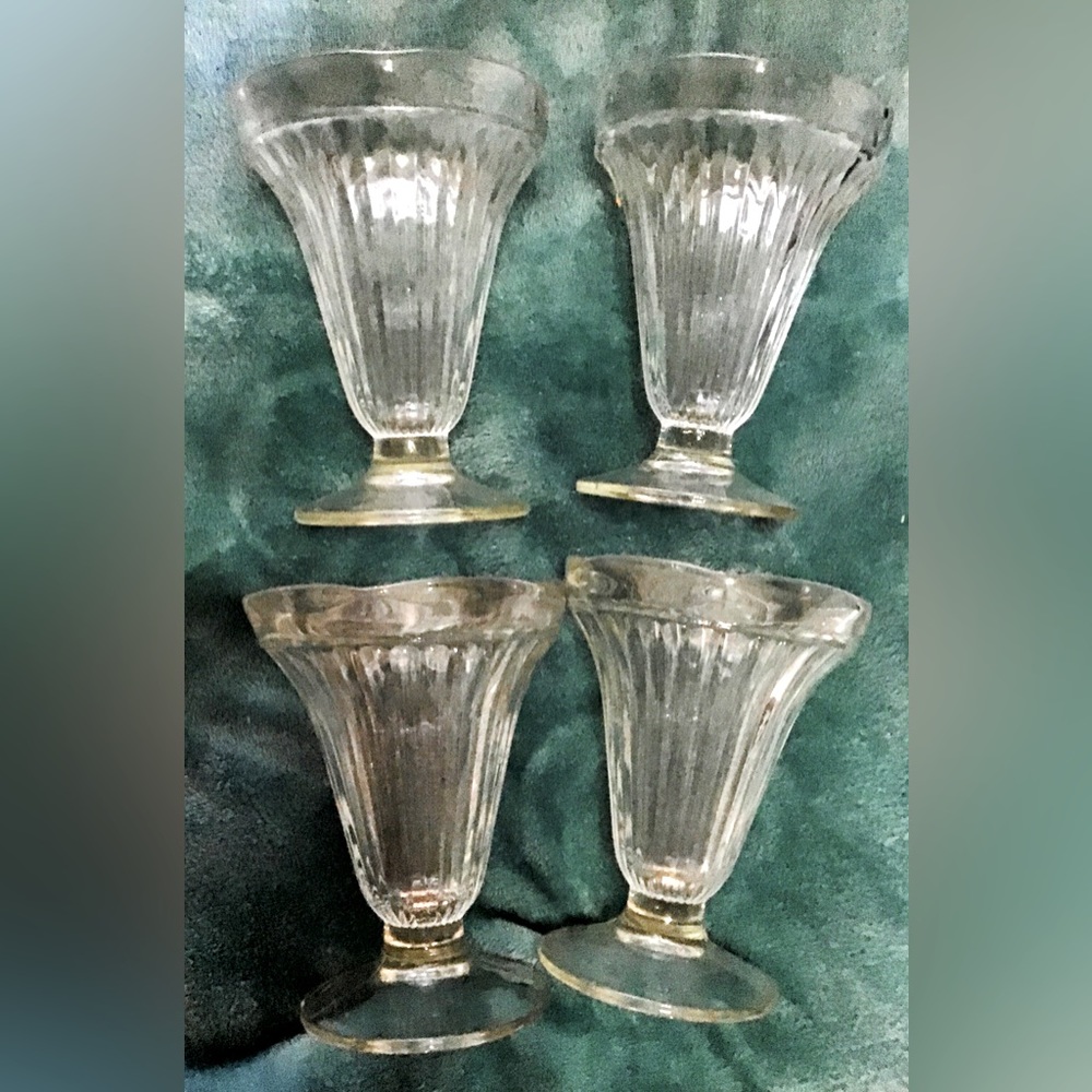 Old-fashioned ice cream, sundae glasses, footed